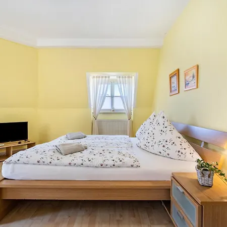 Gaestezimmer Am Kleinmarkt Guest house *